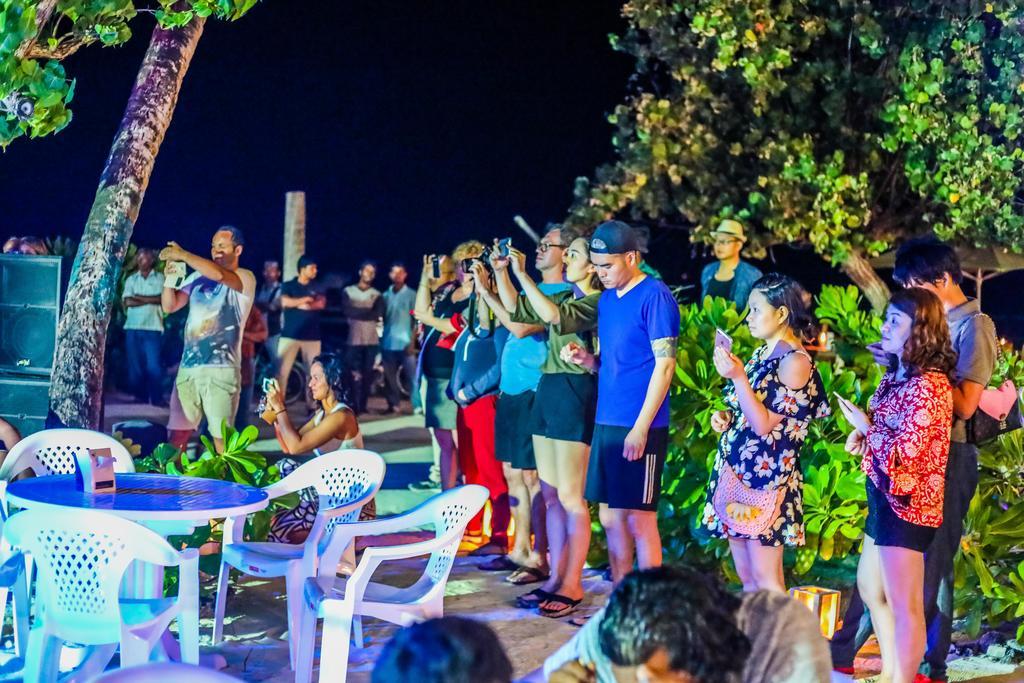 Salt Beach Hotel Maafushi Exterior foto