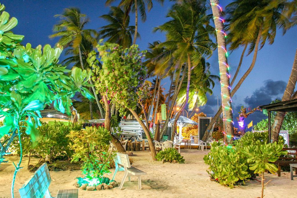 Salt Beach Hotel Maafushi Exterior foto